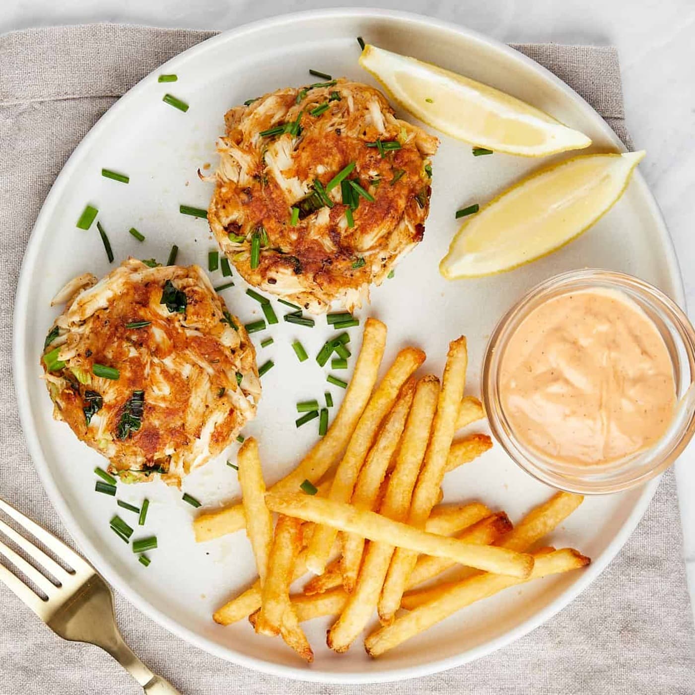 Crab Cake & Fries (1)
